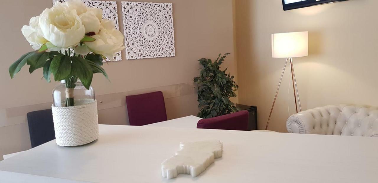 Fior Di Loto Rooms Cagliari Eksteriør billede